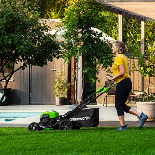 Газонокосилка Greenworks GD40LM46SPK4 40V (46 см) самоходная аккумуляторная, с АКБ 4 А/ч и ЗУ