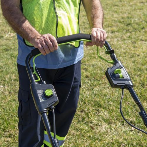 Газонокосилка Greenworks GC82LM51SP2K2 82V (51 см) самоходная аккумуляторная, с АКБ 5 А/ч и ЗУ